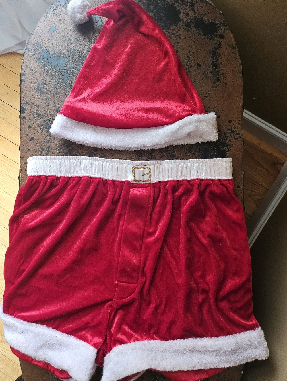 Holiday Santa Hat and Velvet Shorts Set - Red & White